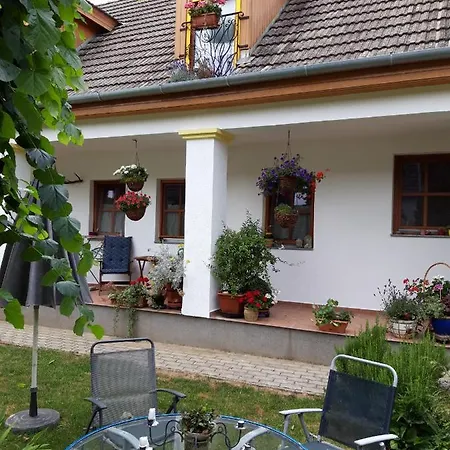 Rudolf's Fogado 3* Zsira