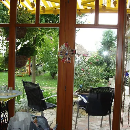 ゲストハウス Rudolf's Fogado Zsira